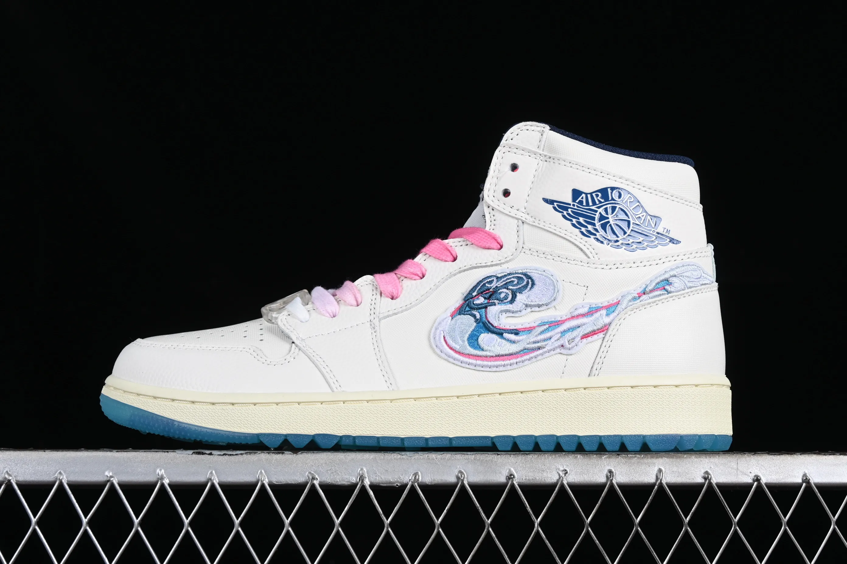 All categories Air Jordan Jordan series basketball shoes Air Jordan 1 High Air Jordan 1 High Golf "Pebble Beach" AJ1 Joe 1 embroidery special edition high-top basketball shoes FV3565-100
